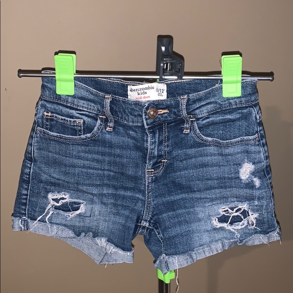 Abercrombie Kids distressed midi jean shorts